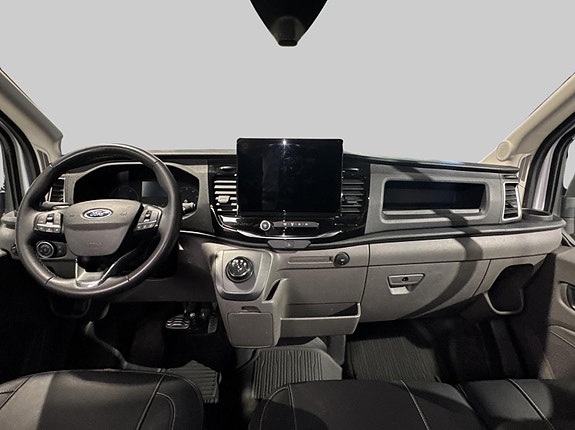 Ford E-Transit 390 L2 Van 12 of 19