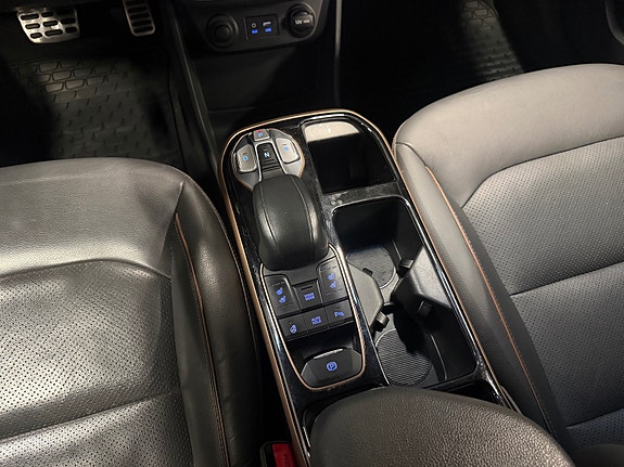 Hyundai IONIQ 20 of 28