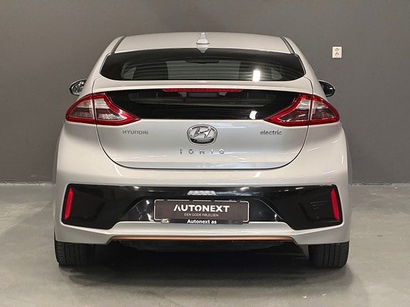 Hyundai IONIQ 6 of 28