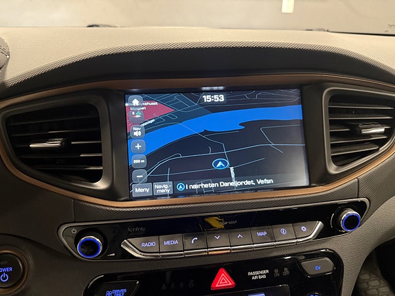 Hyundai IONIQ 22 of 28