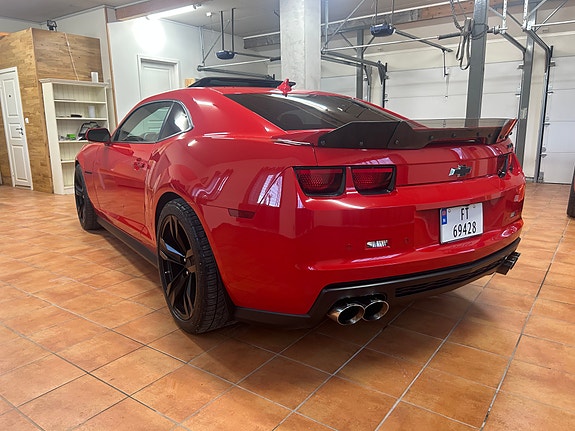 Chevrolet Camaro 15 of 30