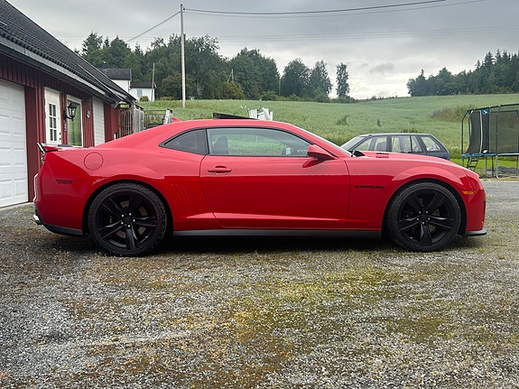 Chevrolet Camaro 13 of 30
