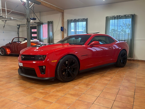 Chevrolet Camaro 10 of 30