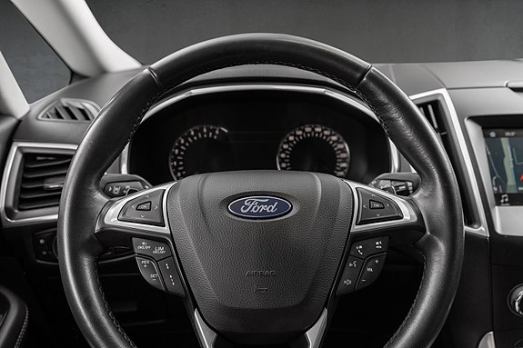 Ford S-MAX 18 of 30