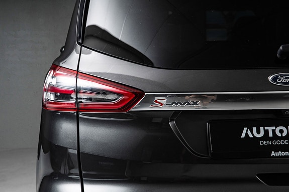 Ford S-MAX 8 of 30