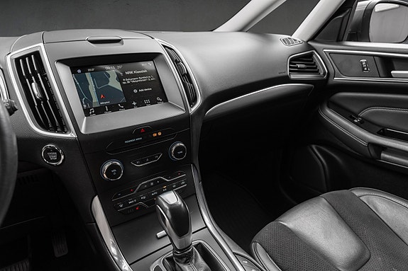 Ford S-MAX 22 of 30