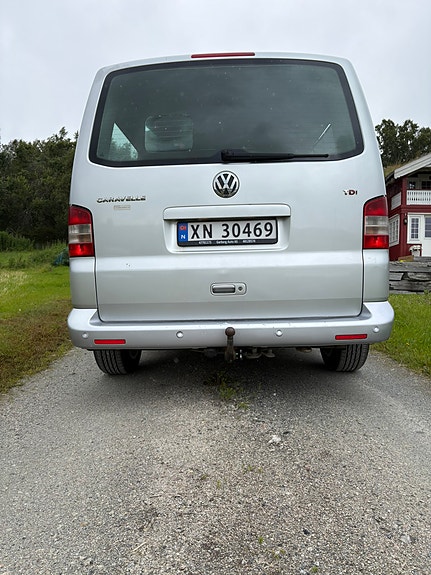 Volkswagen Caravelle 4 of 5