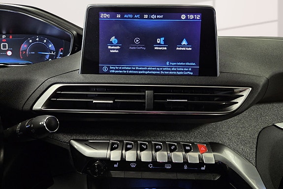 Peugeot 3008 16 of 25
