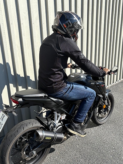 Honda CB 125 R 29 of 30