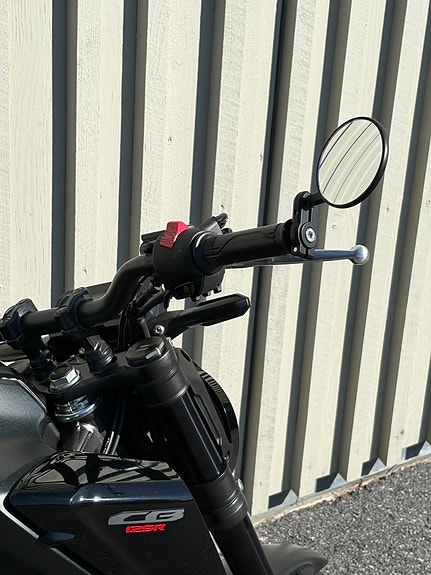 Honda CB 125 R 8 of 30