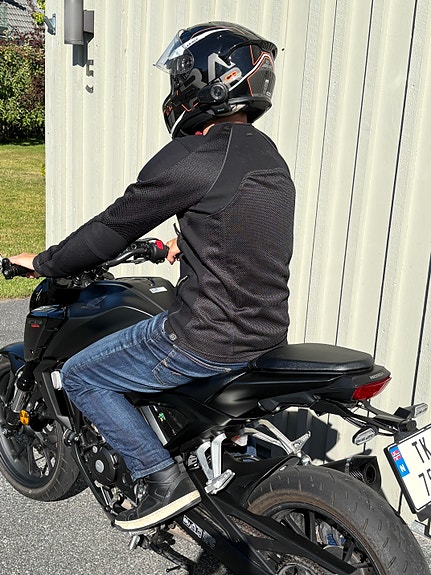 Honda CB 125 R 11 of 30