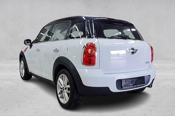 MINI Countryman Cooper 4 of 5