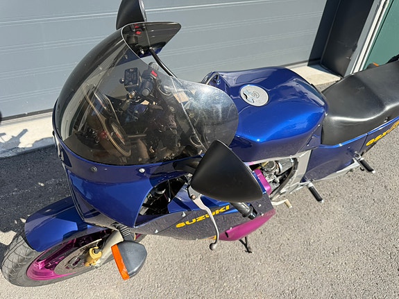 Suzuki GSX-R 1100 19 of 23