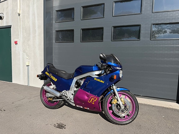 Suzuki GSX-R 1100 2 of 23