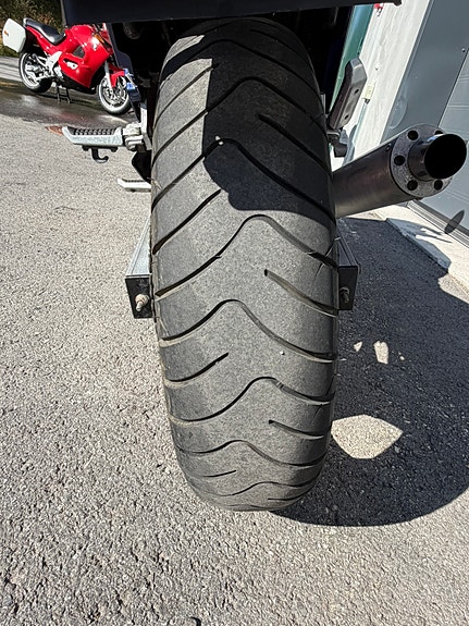 Suzuki GSX-R 1100 18 of 23