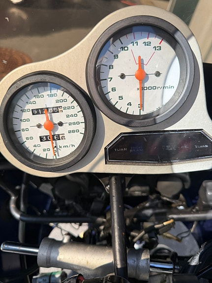Suzuki GSX-R 1100 21 of 23