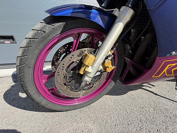 Suzuki GSX-R 1100 11 of 23