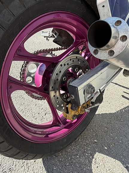 Suzuki GSX-R 1100 16 of 23