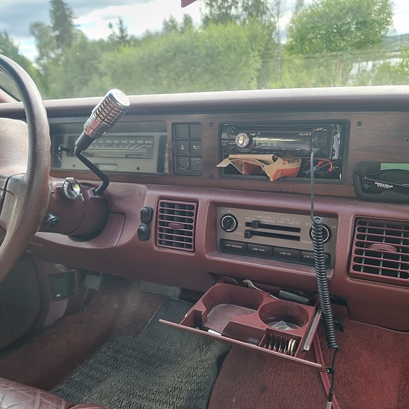 Chevrolet Caprice 10 of 26