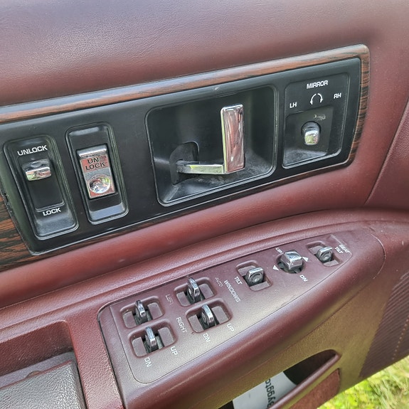 Chevrolet Caprice 14 of 26
