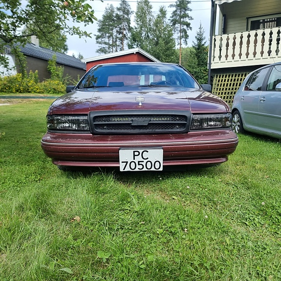 Chevrolet Caprice 3 of 26