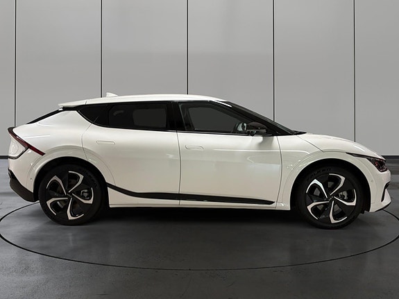 Kia EV6 6 of 26