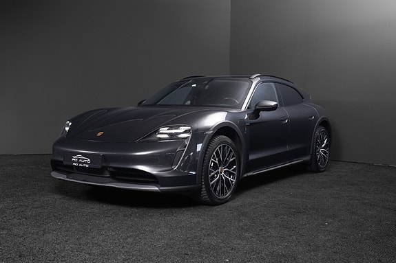 Porsche Taycan Cross Turismo 3 of 5