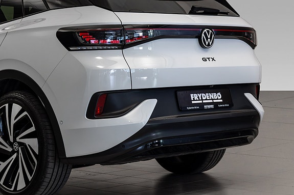Volkswagen ID.4 GTX 25 of 30