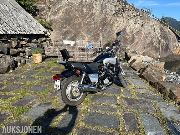 Yamaha VMX1200 3 of 5