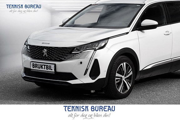 Peugeot 5008 2 of 5