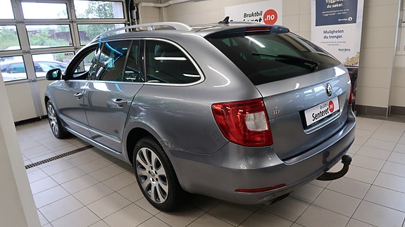 Skoda Superb 7 of 30