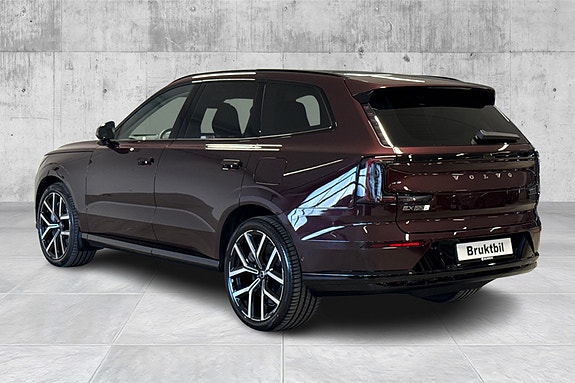 Volvo EX90 3 of 16