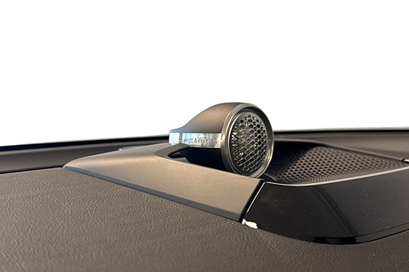 Volvo EX90 16 of 16