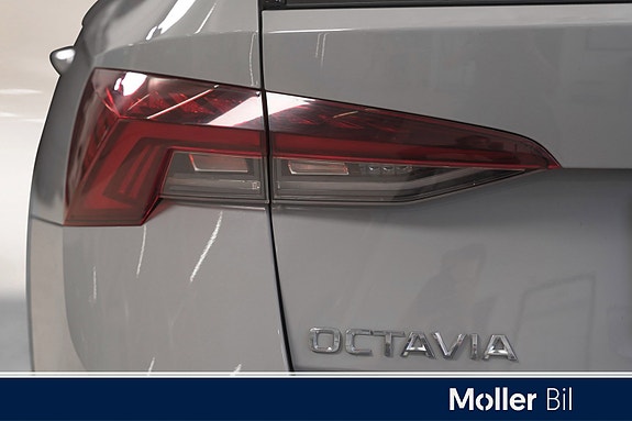 Skoda Octavia Scout 6 of 30