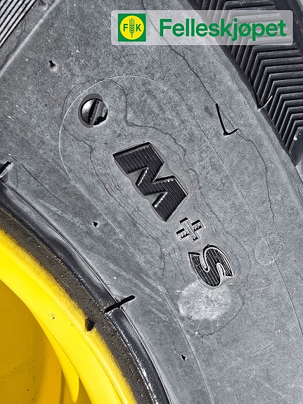 Hjul par: Nokian TRI 2 460/65 24 gul 5 of 5