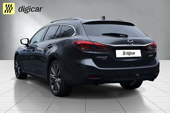 Mazda 6 3 of 5