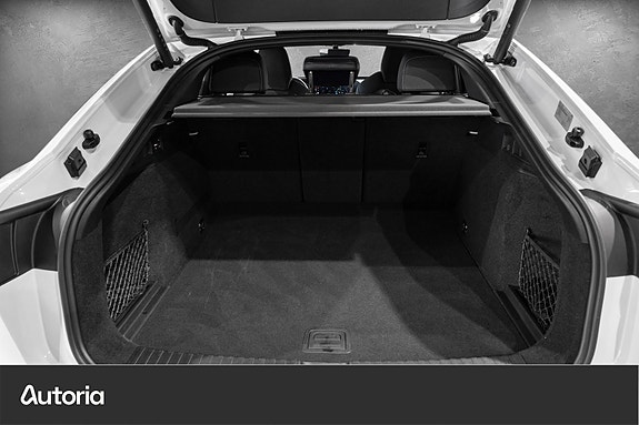 Audi Q6 e-tron 28 of 30