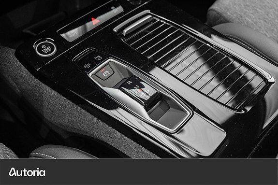 Audi Q6 e-tron 15 of 30
