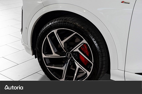 Audi Q6 e-tron 9 of 30
