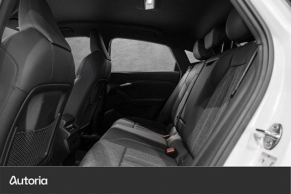 Audi Q6 e-tron 16 of 30
