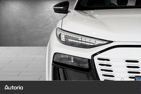 Audi Q6 e-tron 7 of 30