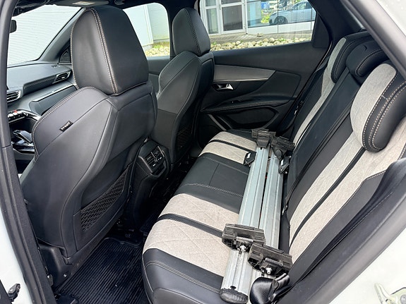 Peugeot 3008 16 of 30