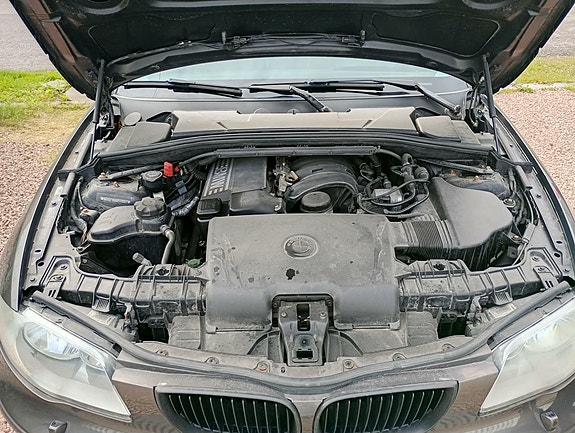 BMW 116i 4 of 5