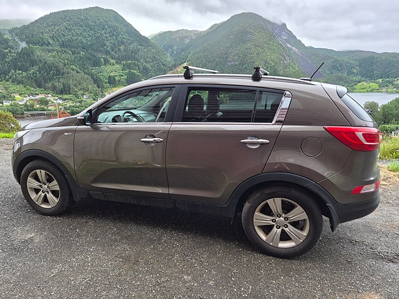 Kia Sportage 2 of 14