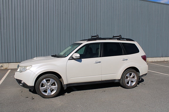Subaru Forester 10 of 30