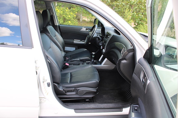 Subaru Forester 22 of 30