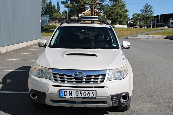 Subaru Forester 2 of 30