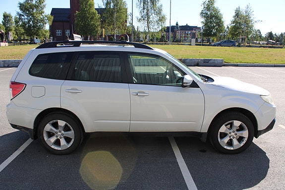 Subaru Forester 4 of 30