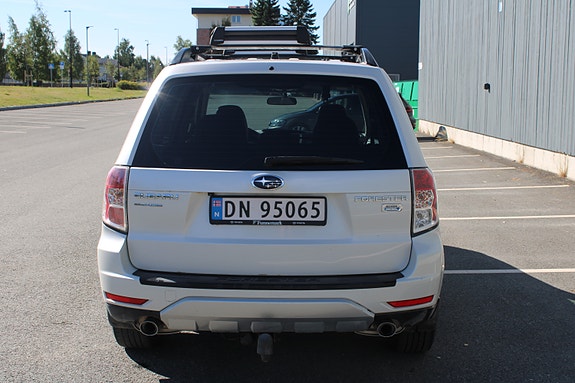 Subaru Forester 5 of 30