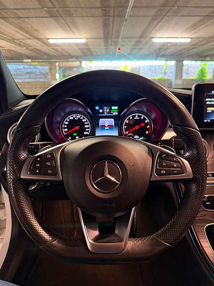 Mercedes-Benz C350 15 of 25